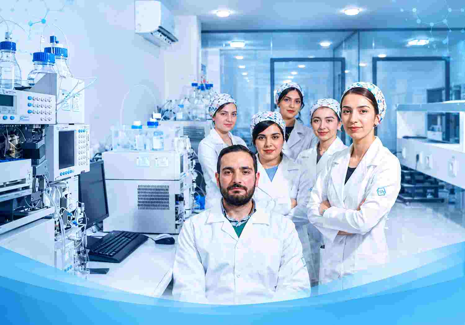 آزمایشگاه آنالیز دارو
